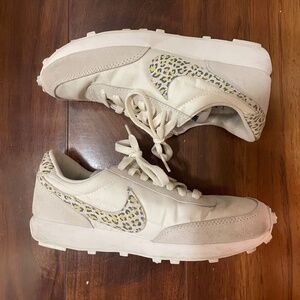 Nike Daybreak sneakers